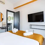 Apartment Local Host Living - Signature In *