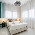 Local Host Living - Signature In Appartement *