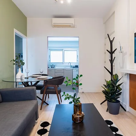Local Host Living - Signature In Апартаменты