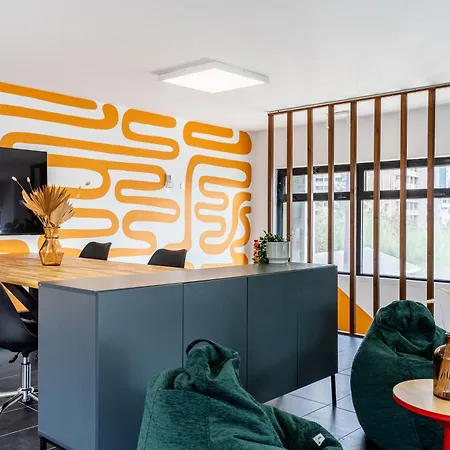 Local Host Living - Signature In Λευκωσία