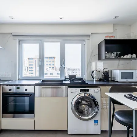 Διαμέρισμα Local Host Living - Signature In *