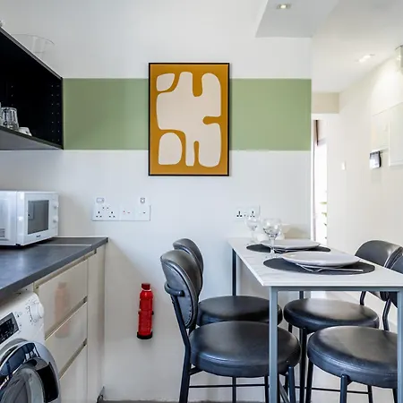 Local Host Living - Signature In Διαμέρισμα *