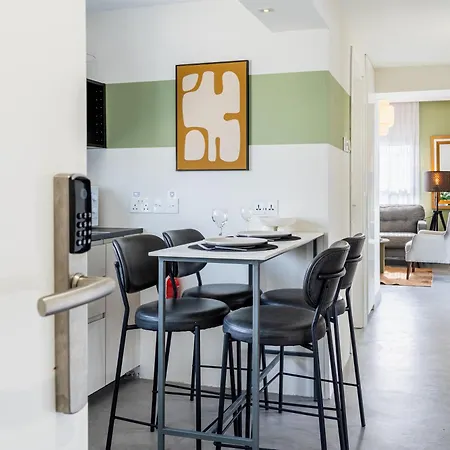 Local Host Living - Signature In *