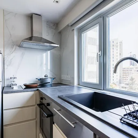 Local Host Living - Signature In *