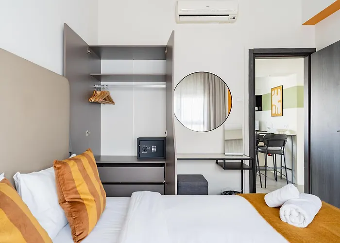 Local Host Living - Signature In Lägenhet Nicosia