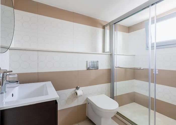 Local Host Living - Signature In Nicosia